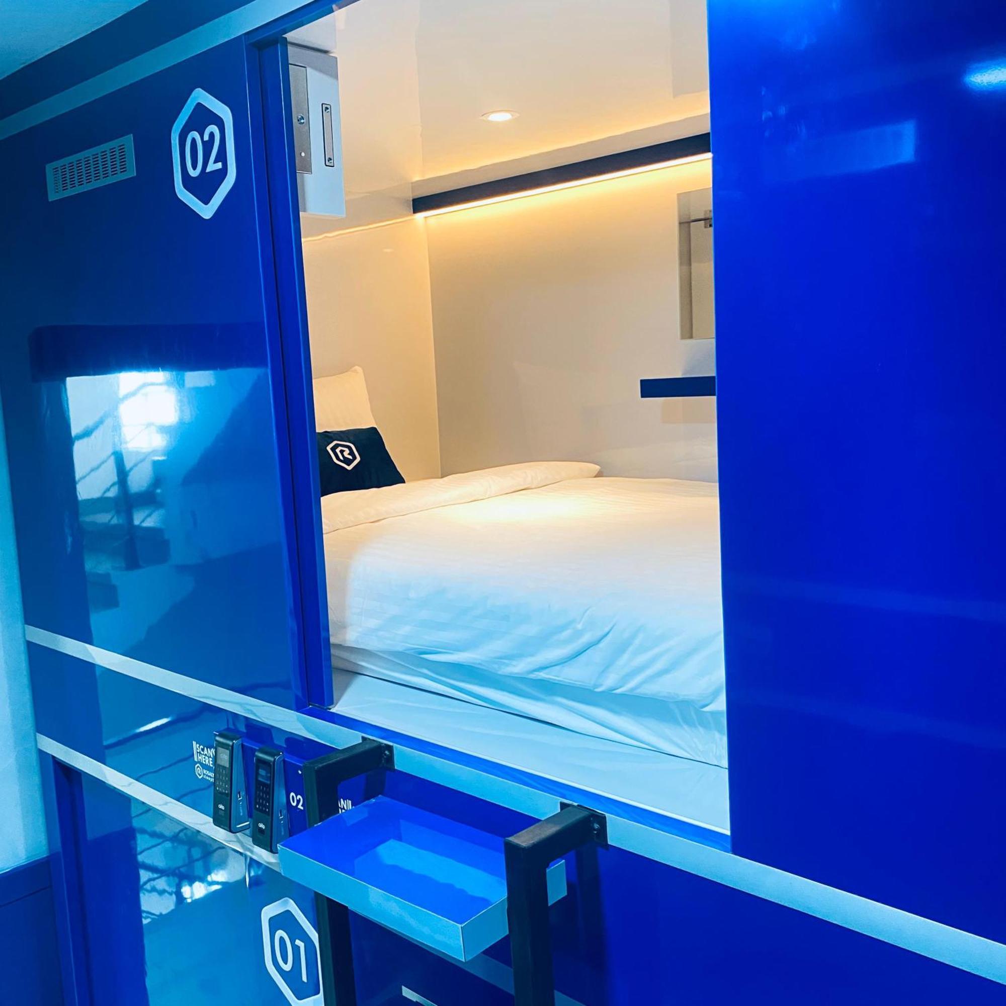 Rosalyne Sleepbox Malioboro 3 Hotel Yogyakarta Eksteriør billede